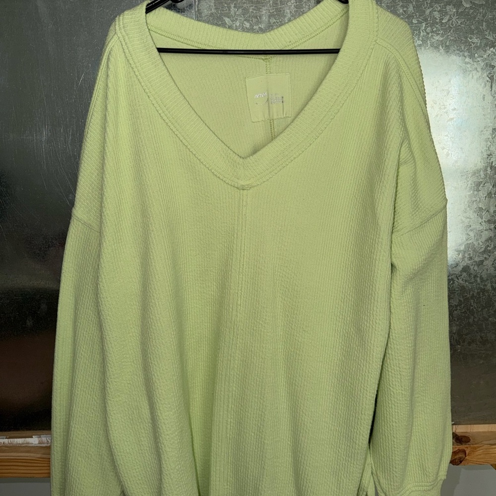 Aerie Light Green V-Neck Knit Pullover